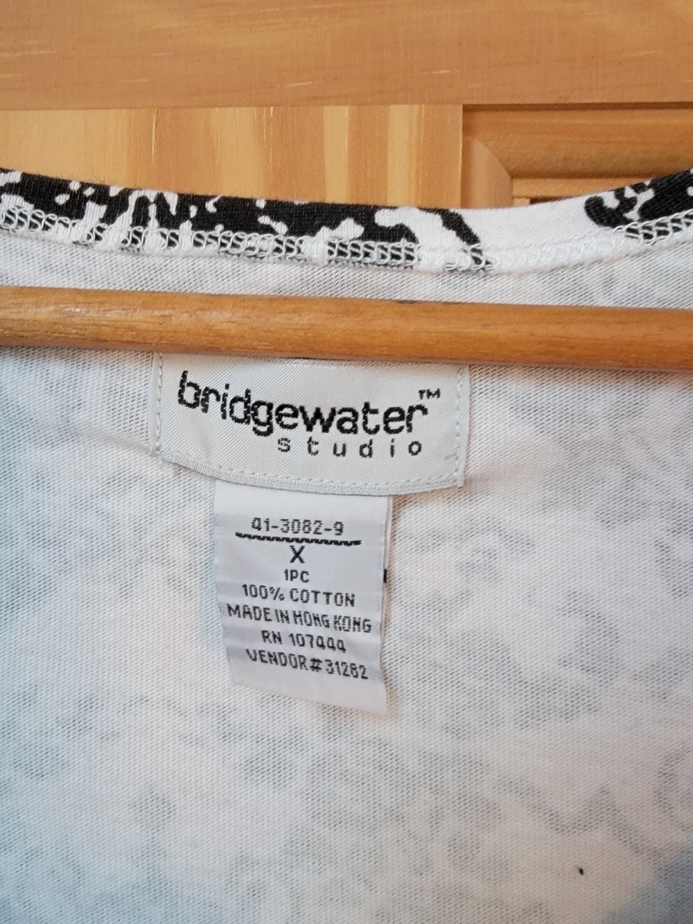 Bridgewater Studio Black and White Scoop Neck Short Sleeve Tee - Size 1X - Picture 3 of 3